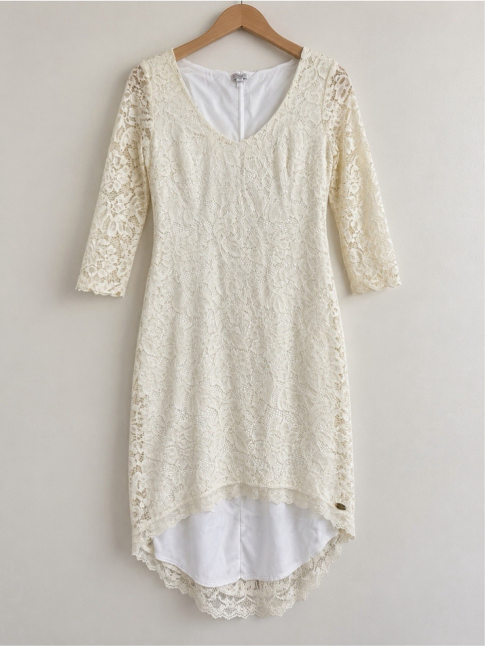 GUESS Ivory Lace High Low Bodycon Dress Size M Medium 3/4 Sleeve Romantic Bridal